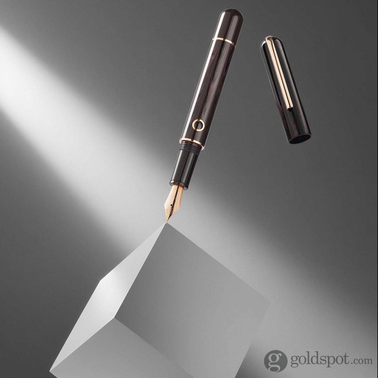 Nahvalur Nautilus Fountain Pen in Stylophora Berry Fountain Pen