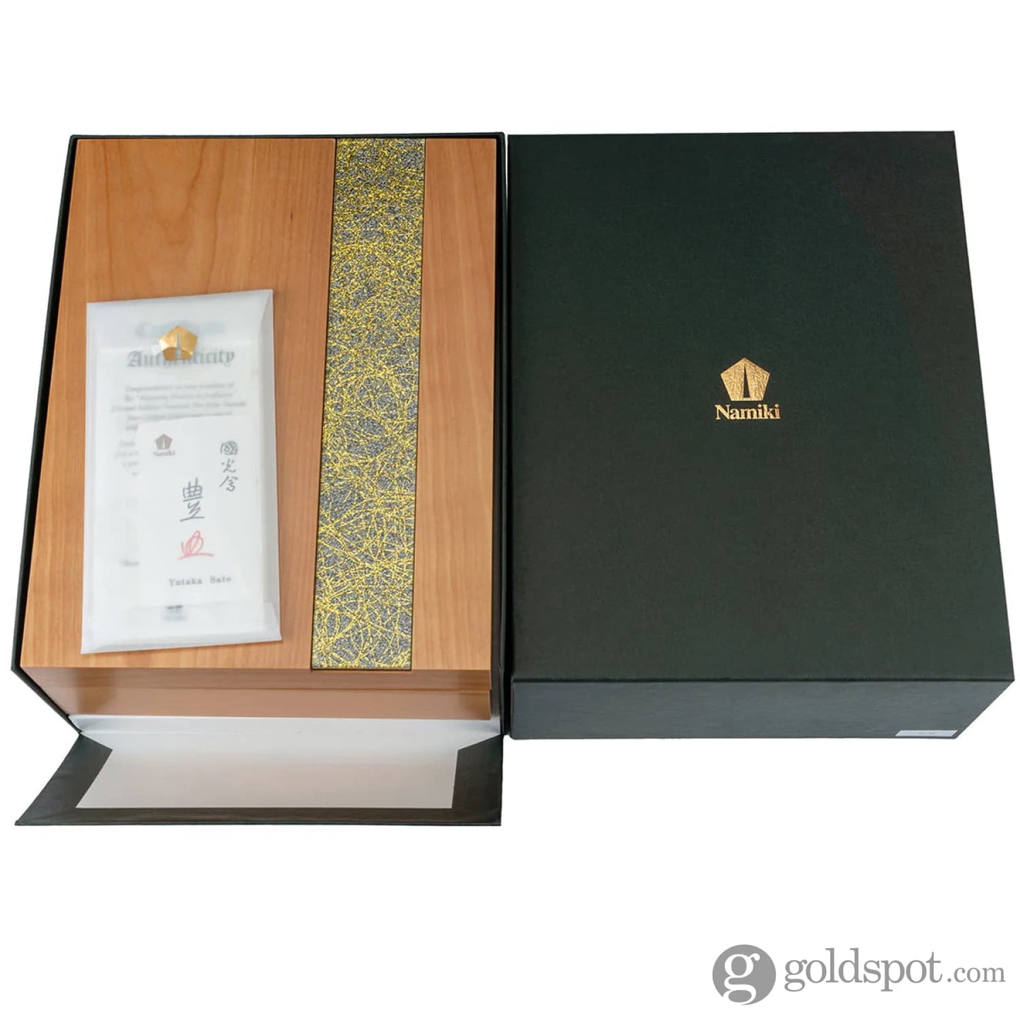 Namiki Emperor Collection Fountain Pen in Blooming Flowers in Profusion - Medium Point Fountain Pen