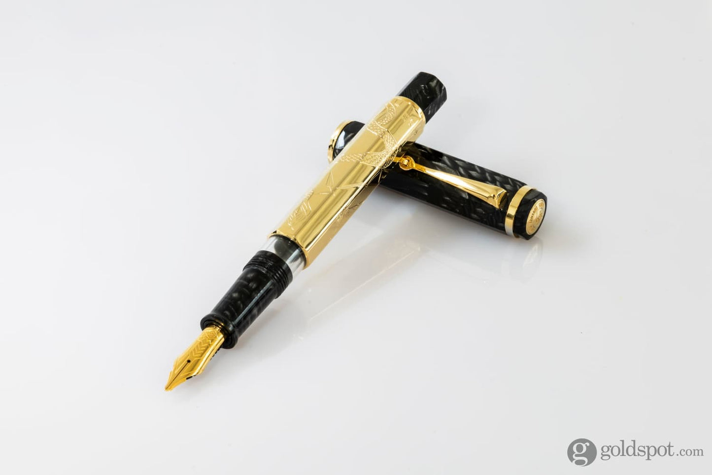 Omas King Cobra Fountain Pen with Cobra Stack Nib - Limited Edition Fountain Pen