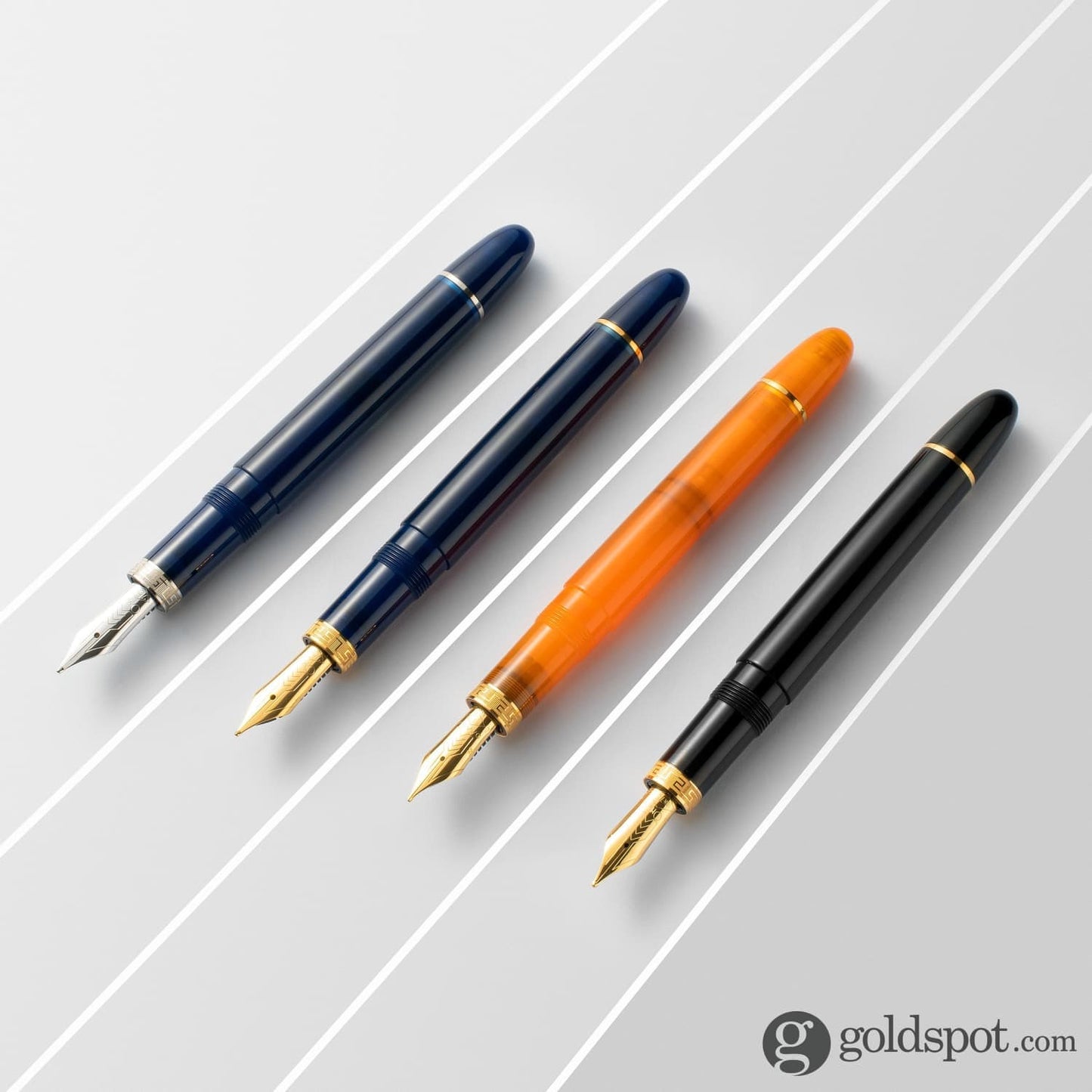 Omas Ogiva Fountain Pen in Blu with Gold Trim Fountain Pen