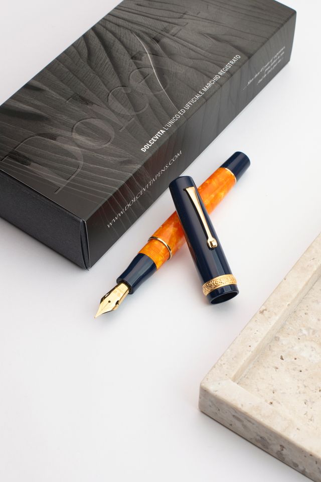 Leonardo Momento Zero Fountain Pen in Dolcevita Siren