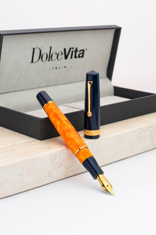 Leonardo Momento Zero Fountain Pen in Dolcevita Siren - Goldspot Pens