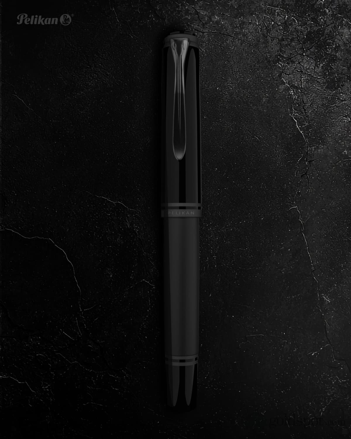 Pelikan Souverän M809 Fountain Pen in Black Matte - 18K Gold Nib Fountain Pen