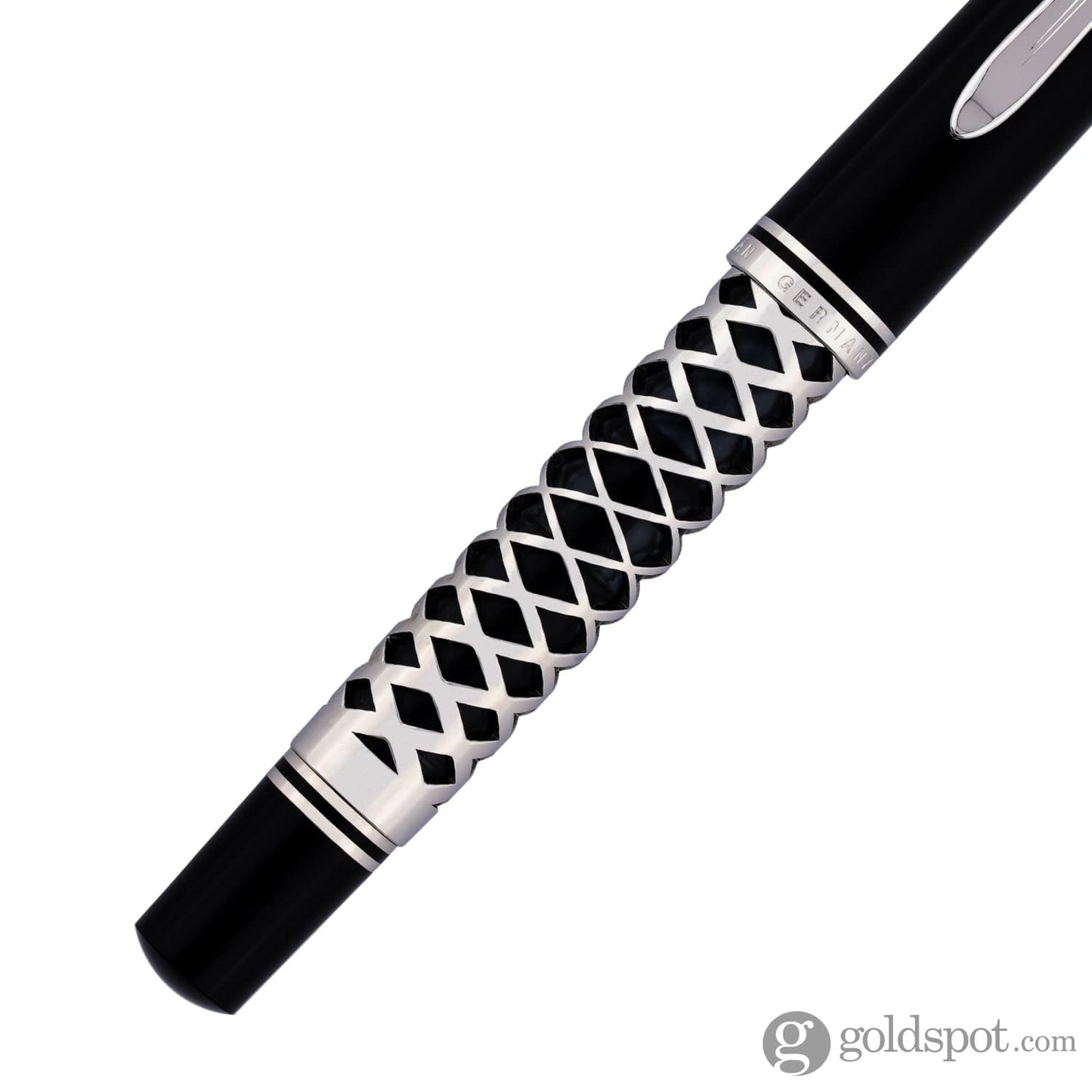 Pelikan Souveran M805 Fountain Pen in Metal Sleeve - 18K Gold Fountain Pen