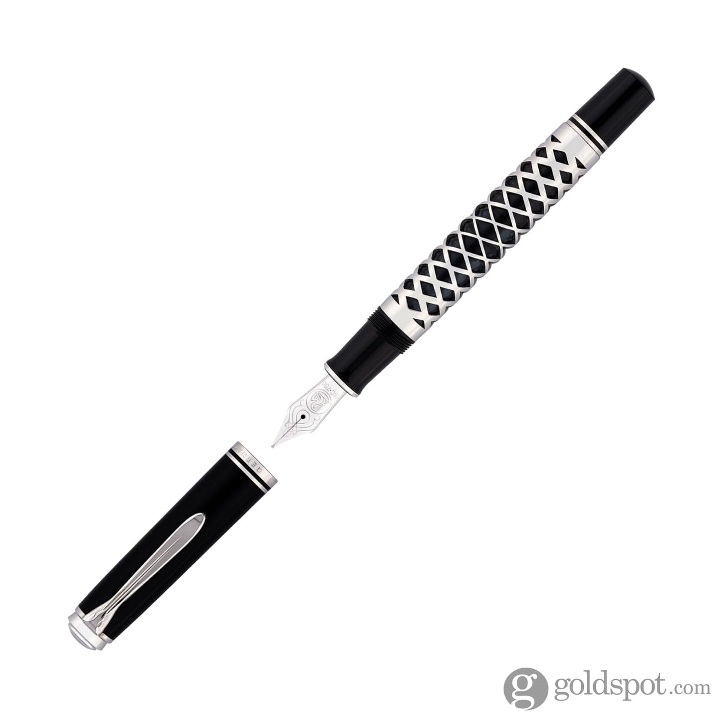 Pelikan Souveran M805 Fountain Pen in Metal Sleeve - 18K Gold Fountain Pen