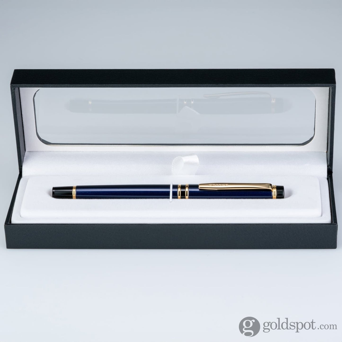 Pilot Grance Fountain Pen in Deep Navy Blue - 14k Gold Nib Fountain Pen