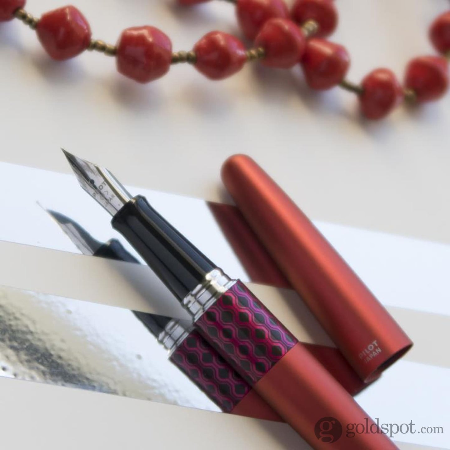 Pilot Metropolitan Retro Pop Fountain Pen in Red Fountain Pen