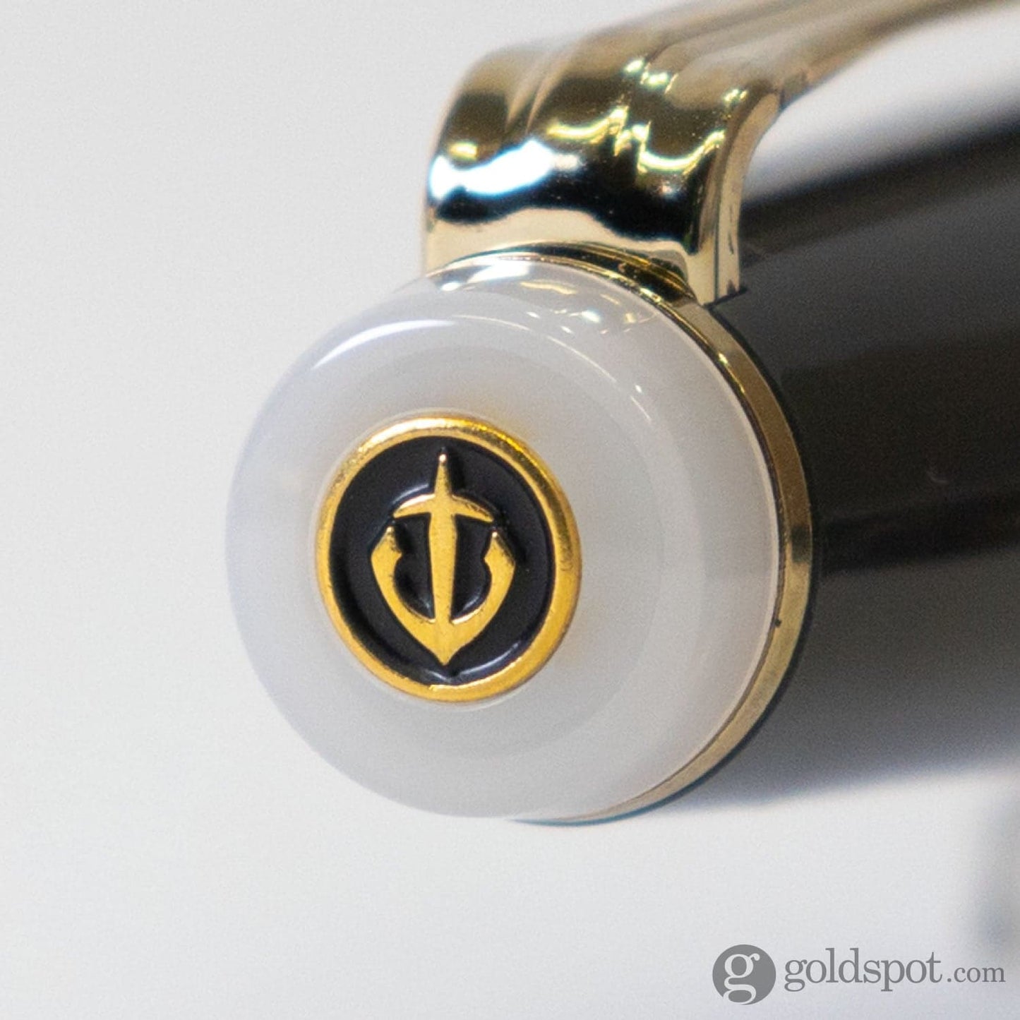 Sailor Pro Gear Slim Shikiori Noyama No Uta Fountain Pen in Wagtail’s Call - ’Sekirei’ with Gold Trim - Medium Fine Point Fountain Pen