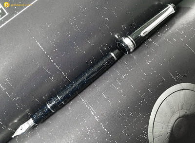 Sailor Pro Gear (Sapporo) Starburst Galaxy Fountain Pen Review