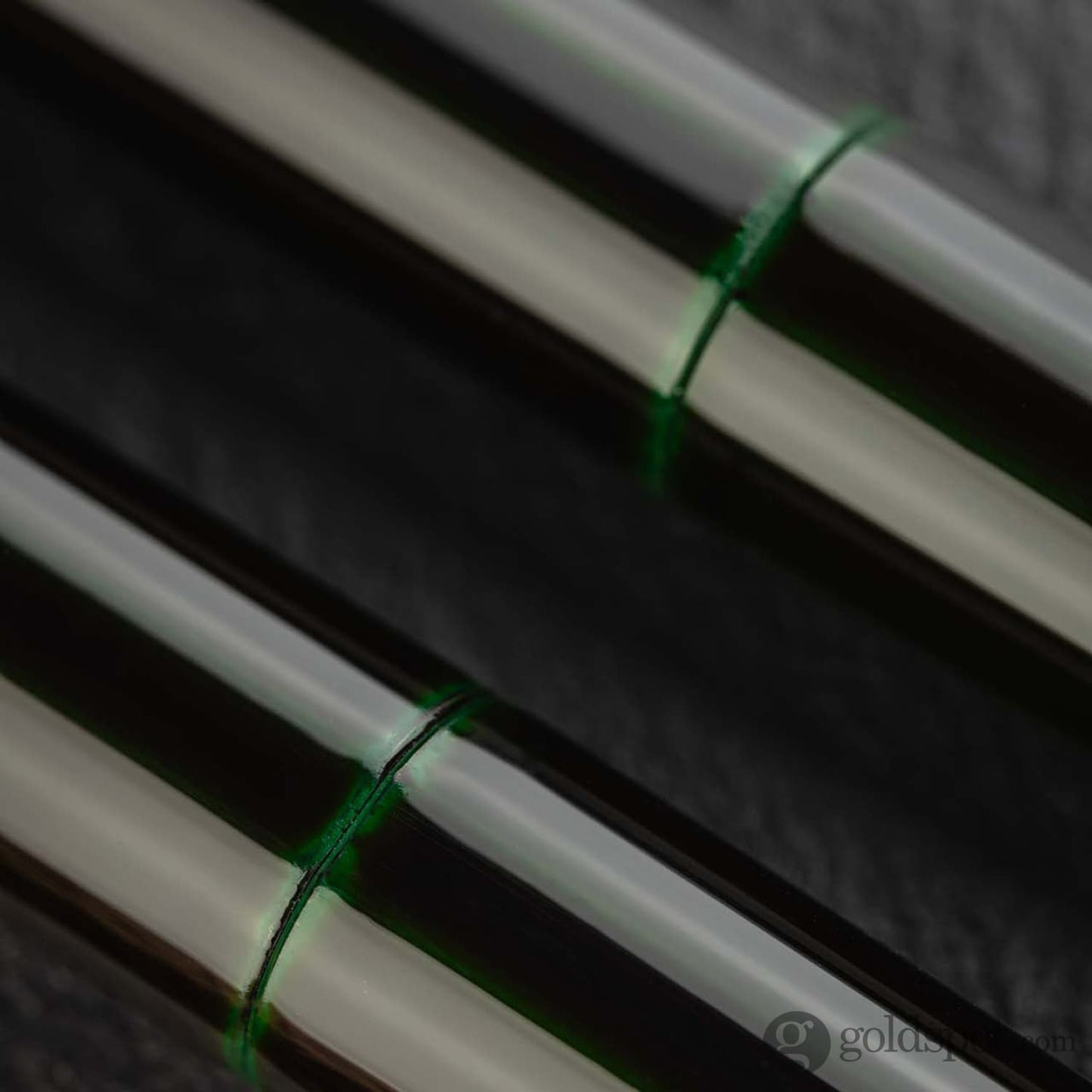 Scribo Piuma Fountain Pen in Hane Kuro 18K Gold Nib Fountain Pen