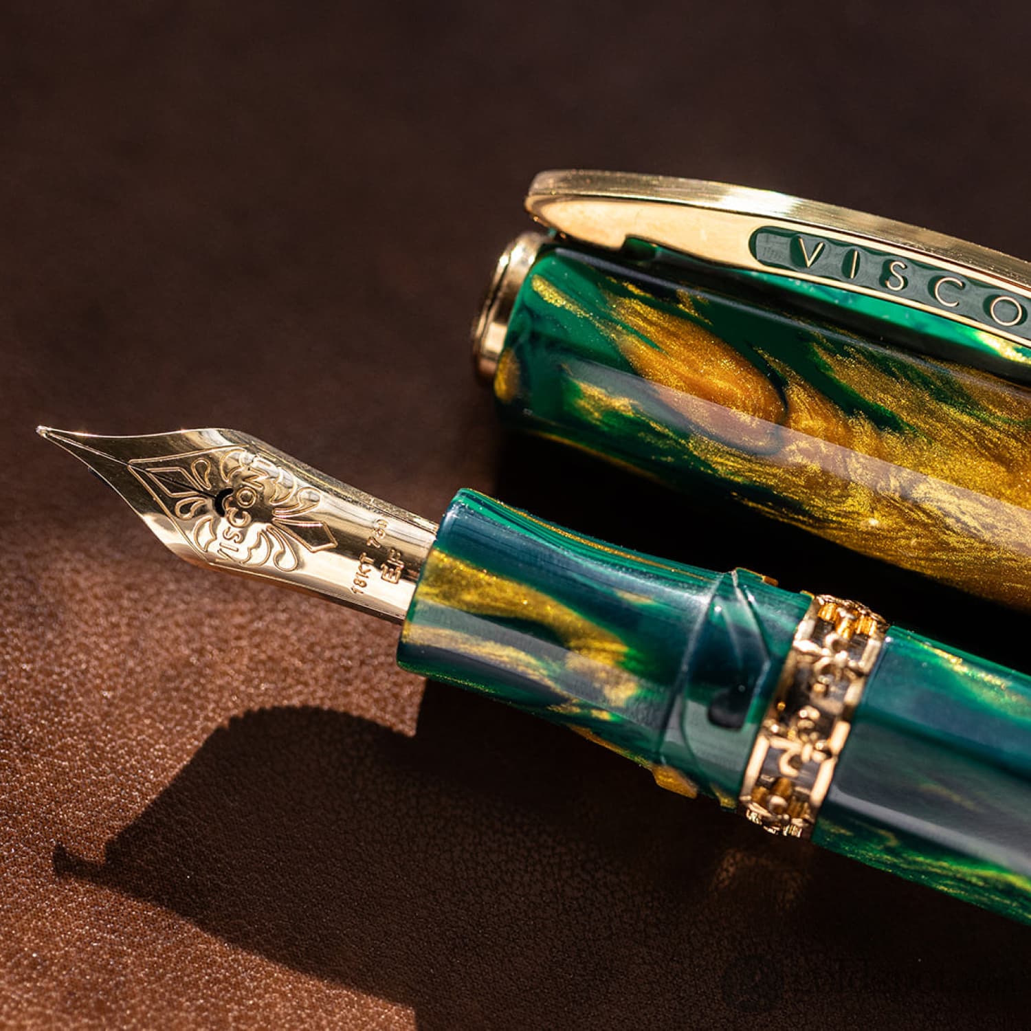 Visconti Medici Palazzo Fountain Pen in Riccardi with Yellow Gold