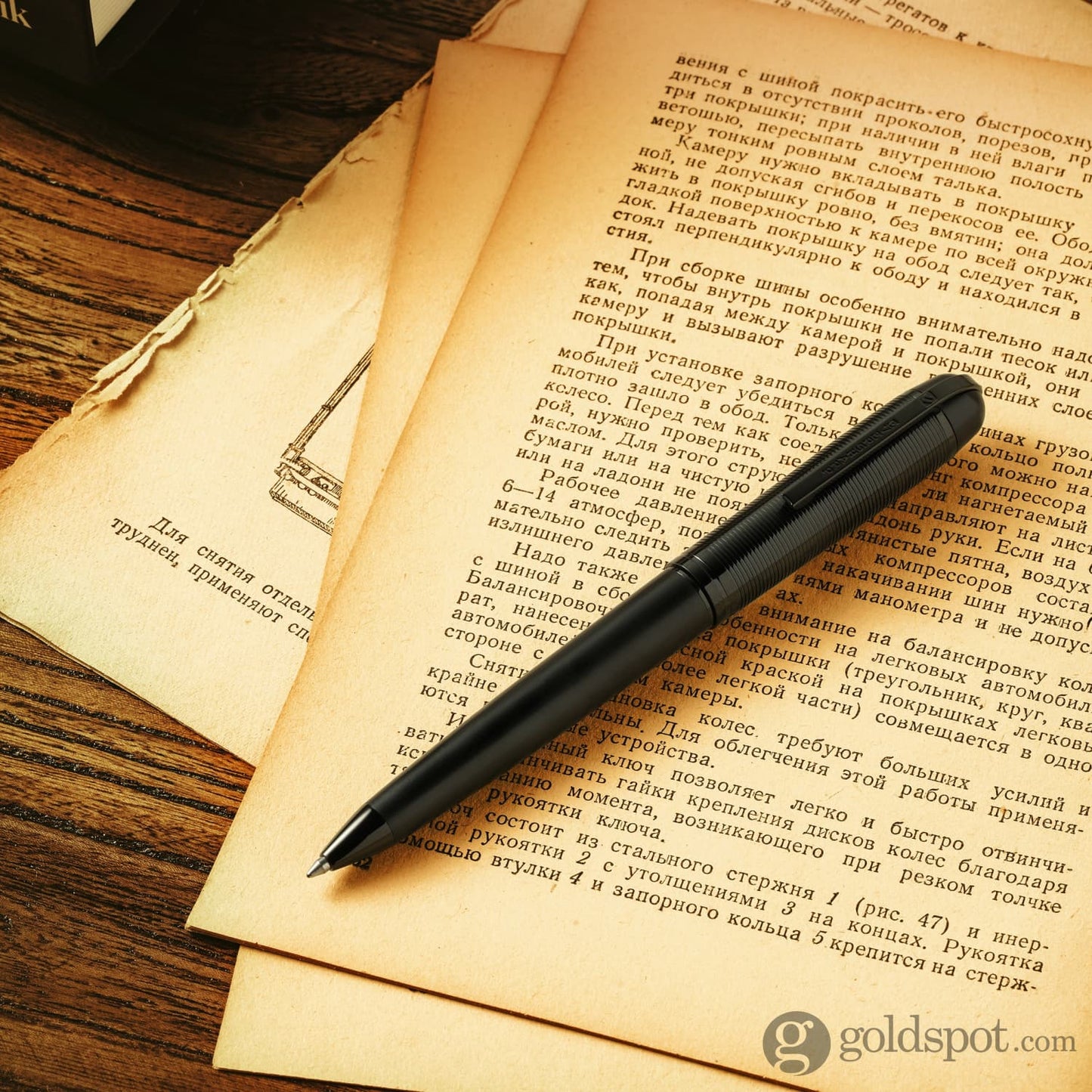 Wahl Eversharp Skyline Ballpoint Pen in Aviator Black Trim Ballpoint Pens