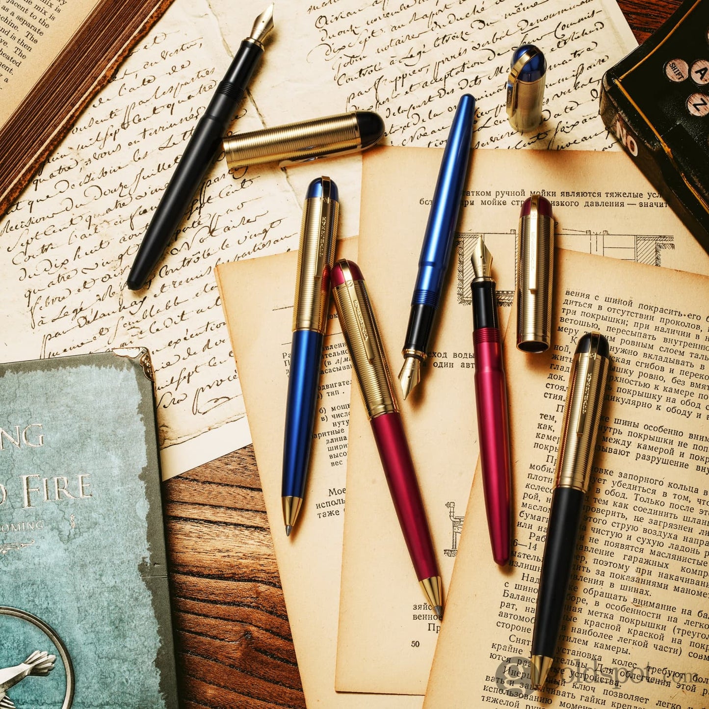 Wahl Eversharp Skyline Ballpoint Pen in Red Ballpoint Pens