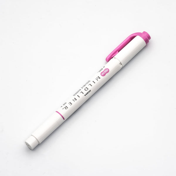 Zebra Mildliner Dual-Tip Highlighter in Fuchsia Accessories