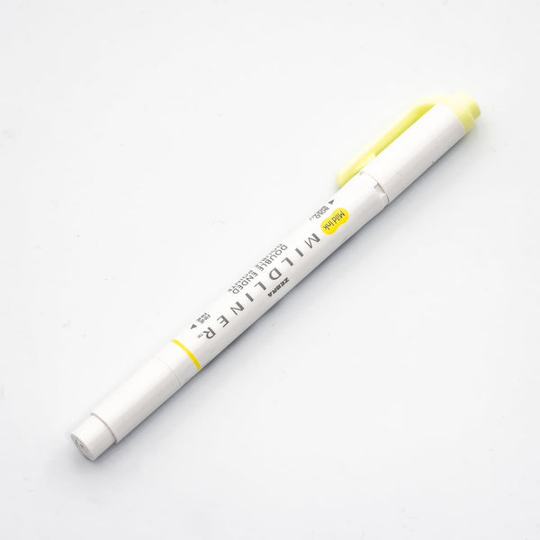 Zebra Mildliner Dual-Tip Highlighter in Yellow Accessories