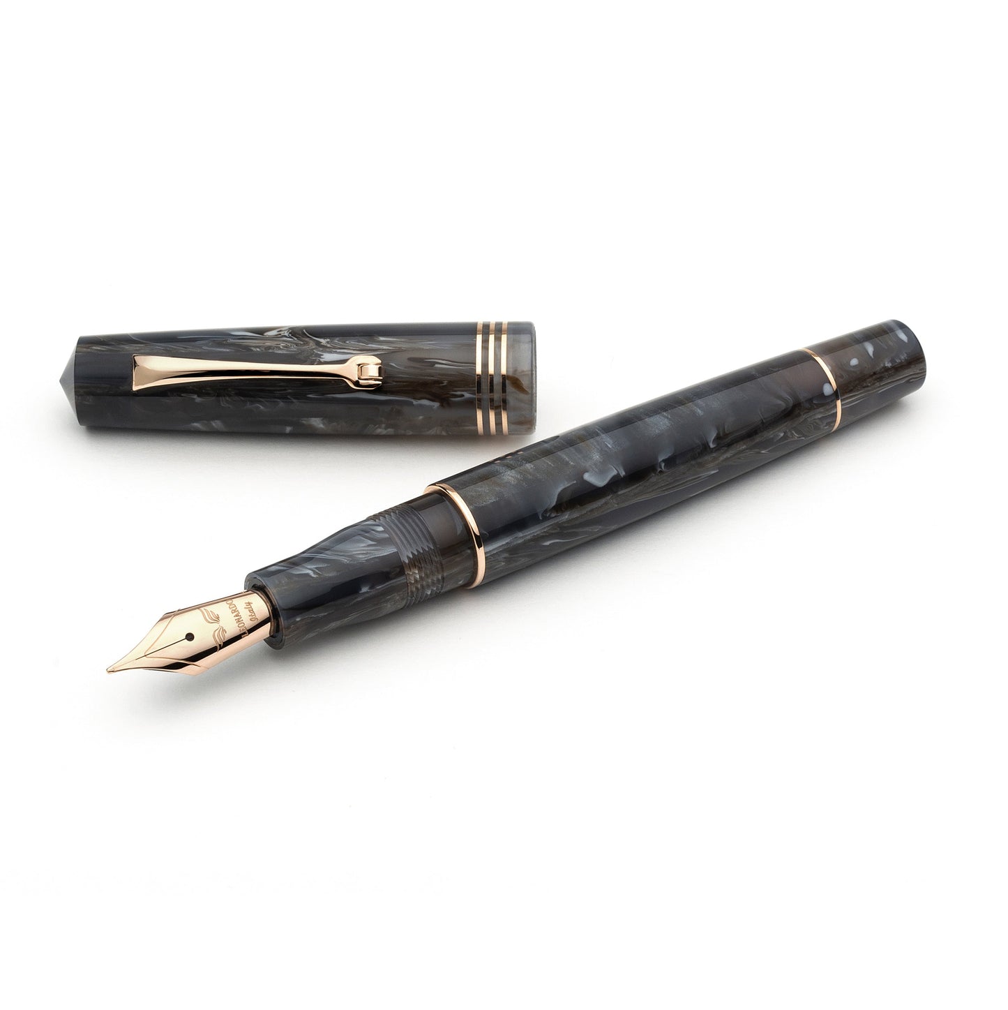 Leonardo Momento Zero Fountain Pen in Horn 2021 Fountain Pen