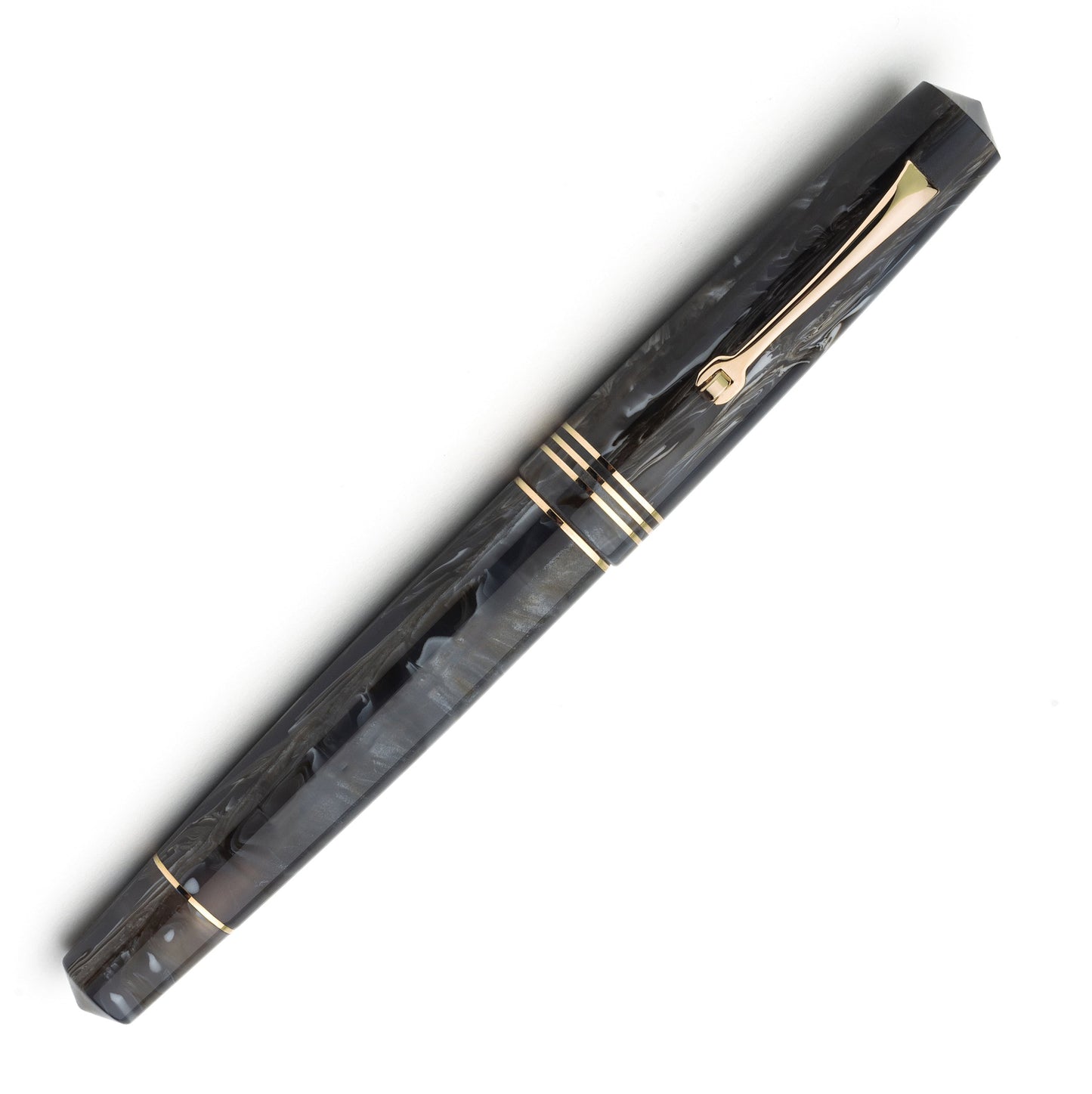 Leonardo Momento Zero Fountain Pen in Horn 2021 Fountain Pen