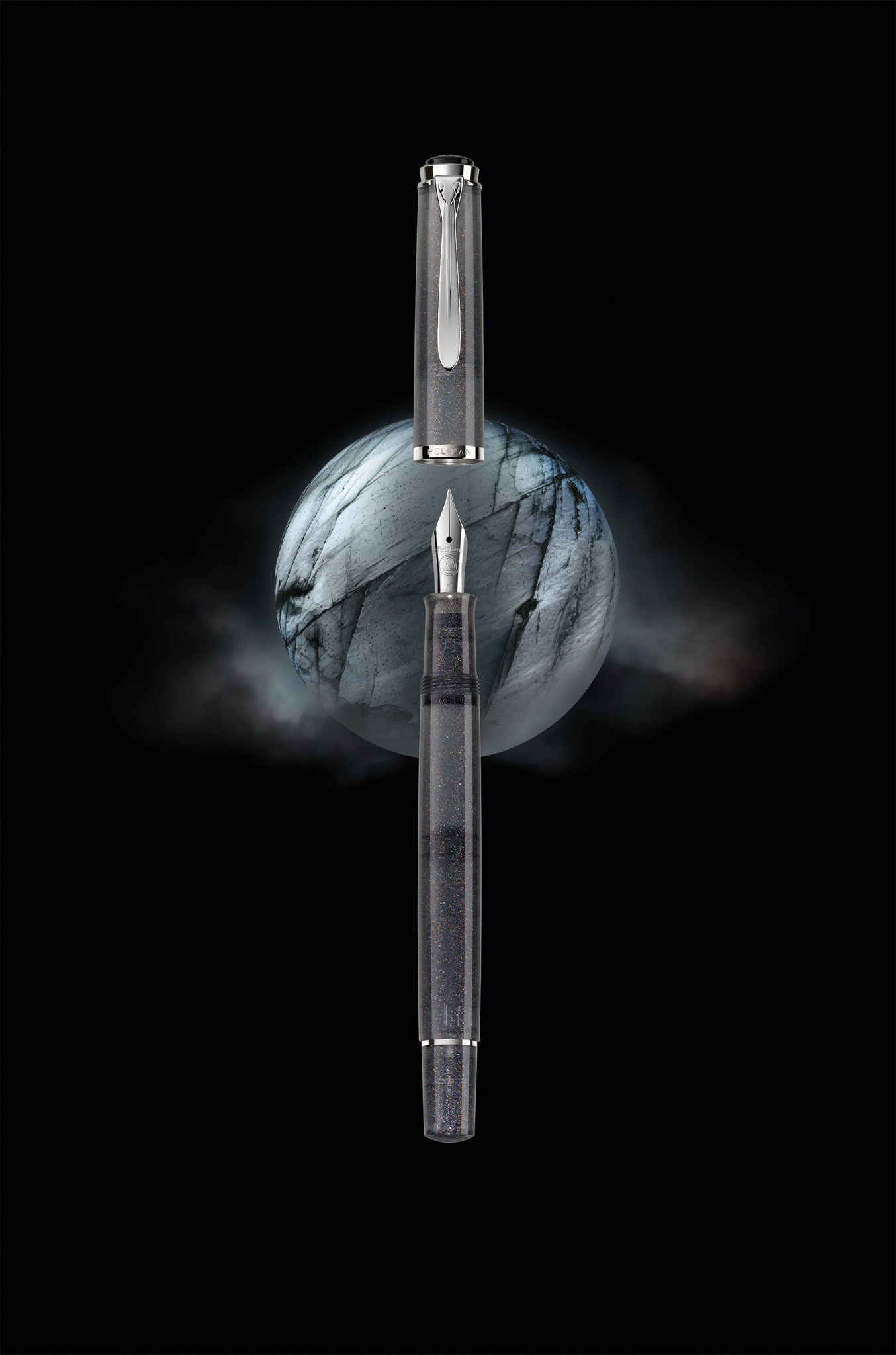 Pelikan Classic 205 Fountain Pen in Moonstone Fountain Pen