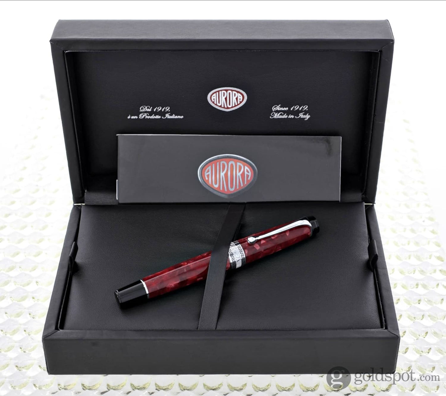 Aurora Optima Fountain Pen in Rossa Red Chrome Trim - 14K Gold Fountain Pen