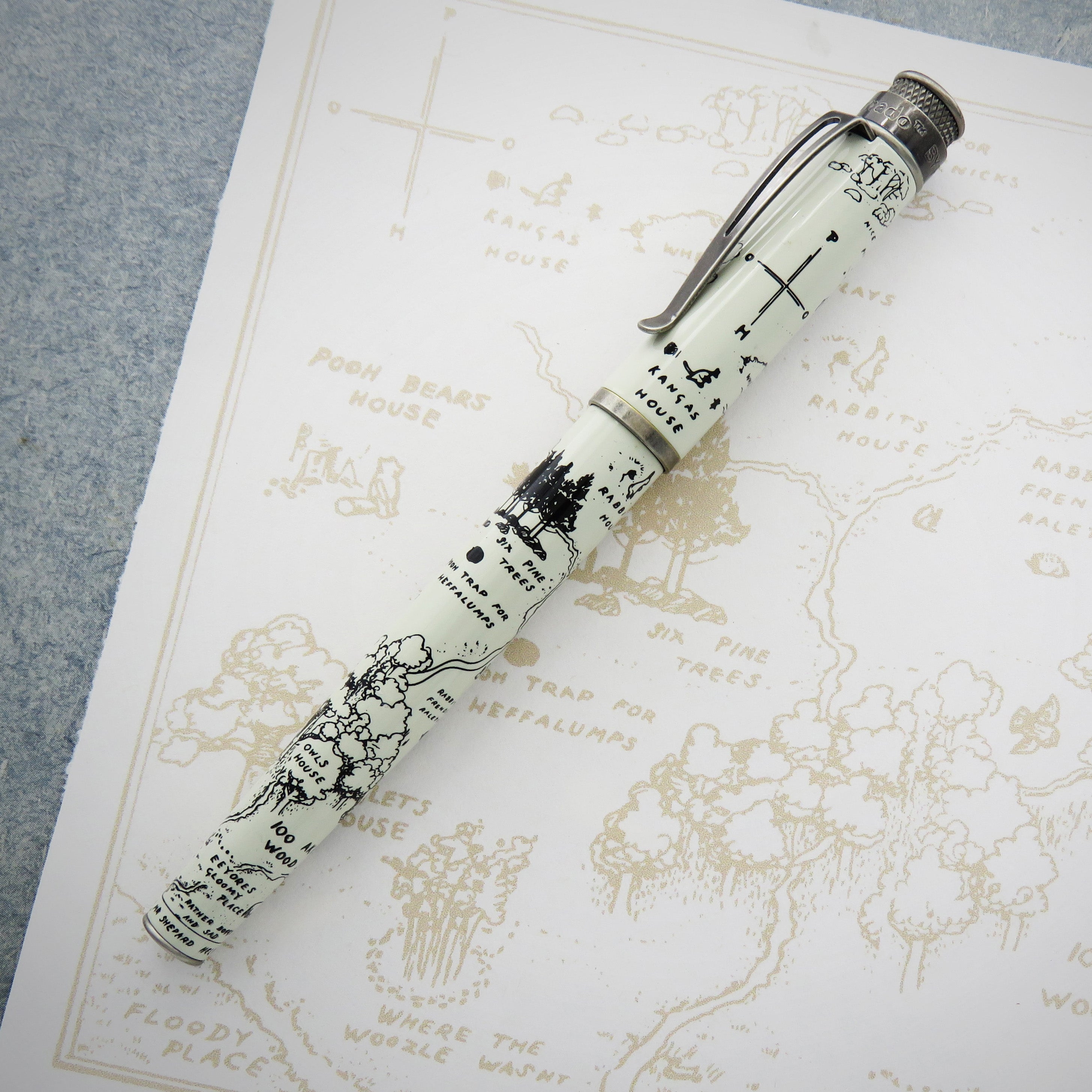 Exclusive Cocoa Daisy Map Pen