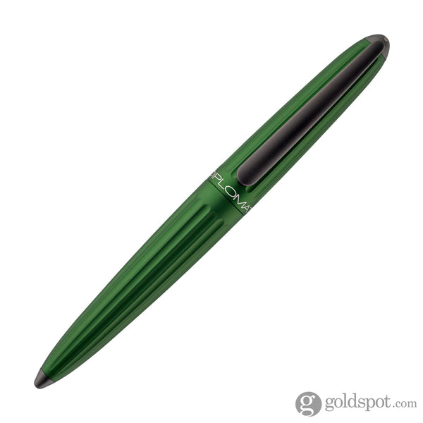Diplomat Aero Fountain Pen in Green - 14K Gold Fountain Pen