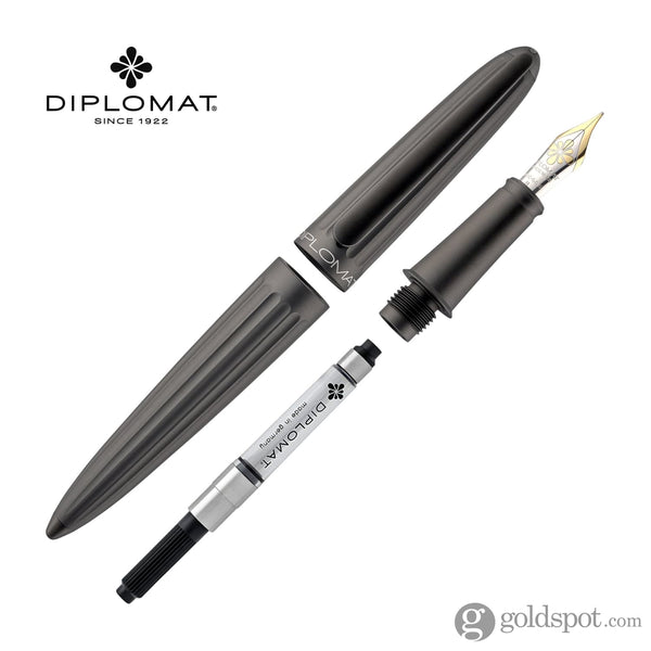 Diplomat Aero Fountain Pen in Grey - 14K Gold Fountain Pen