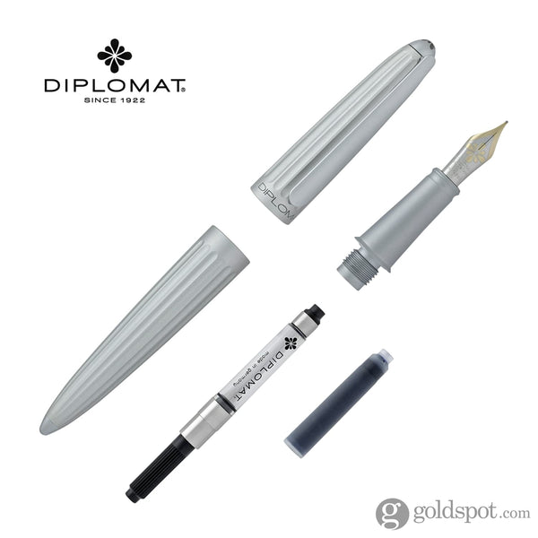 Diplomat Aero Fountain Pen in Matte Silver - 14K Gold Fountain Pen