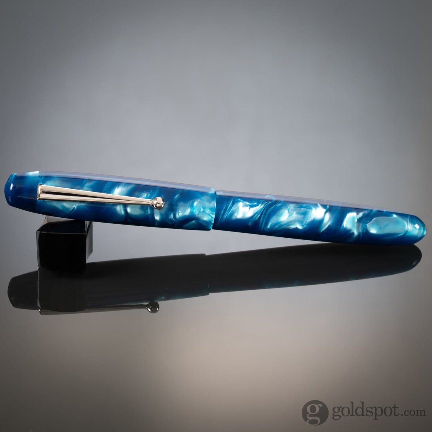 Edison Collier Fountain Pen in Azure Skies Fountain Pen