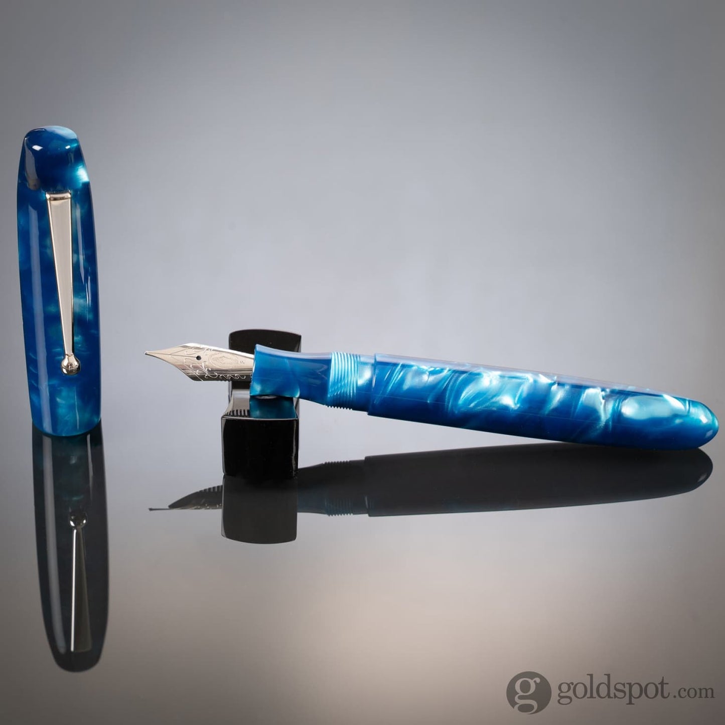 Edison Collier Fountain Pen in Azure Skies Fountain Pen