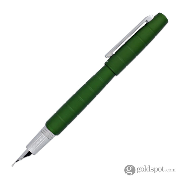 Laban Solar Fountain Pen in Green Fountain Pen