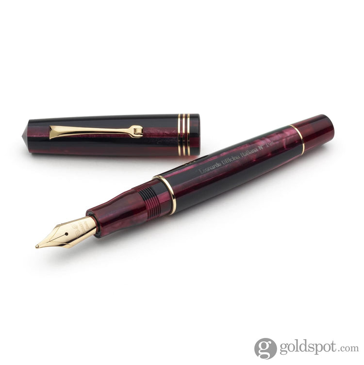 Leonardo Momento Zero Fountain Pen in Prugna Plum with Gold Trim Extra Fine / Gold Fountain Pen
