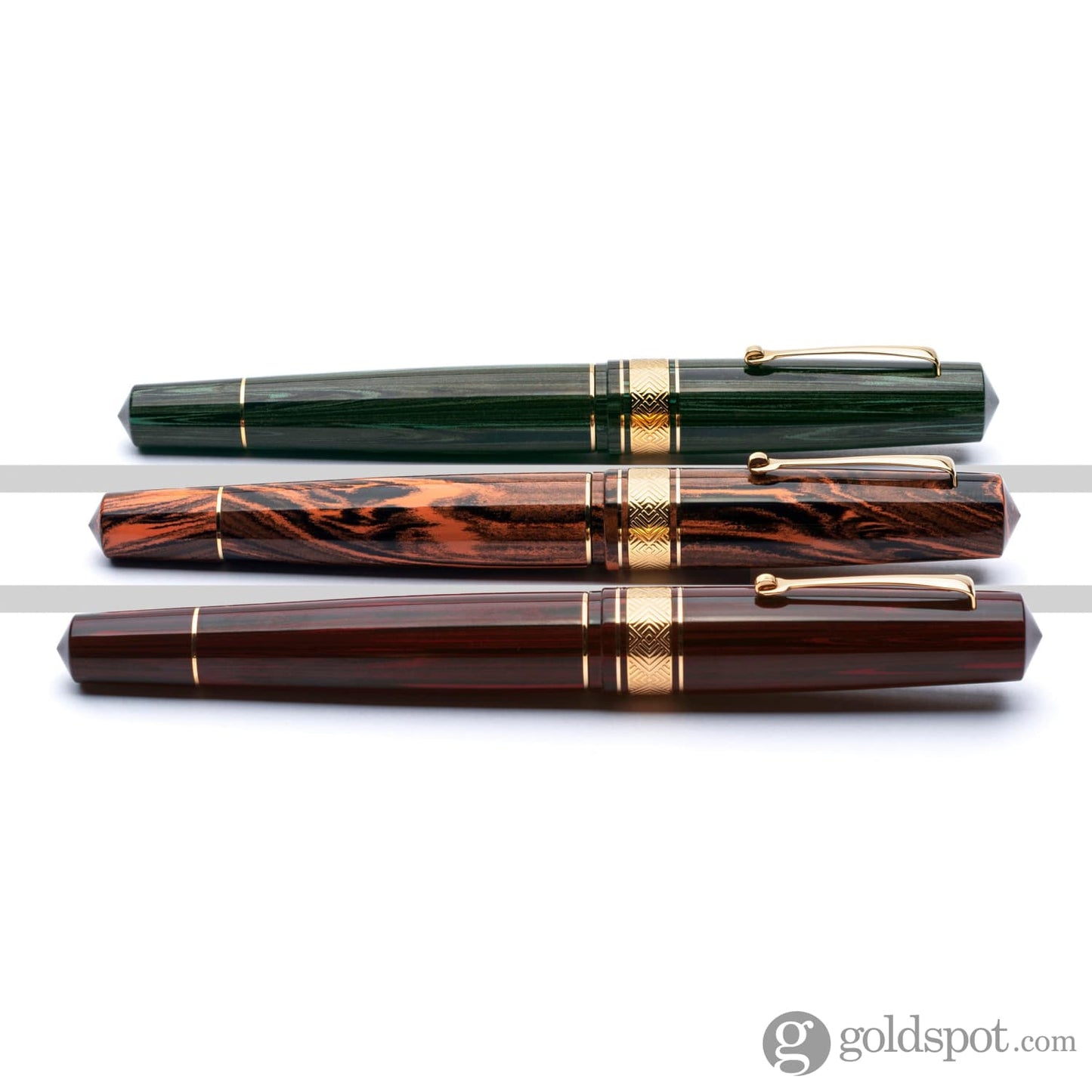 Leonardo Momento Zero Grande Masterpiece Ebonite in Rose Fountain Pen