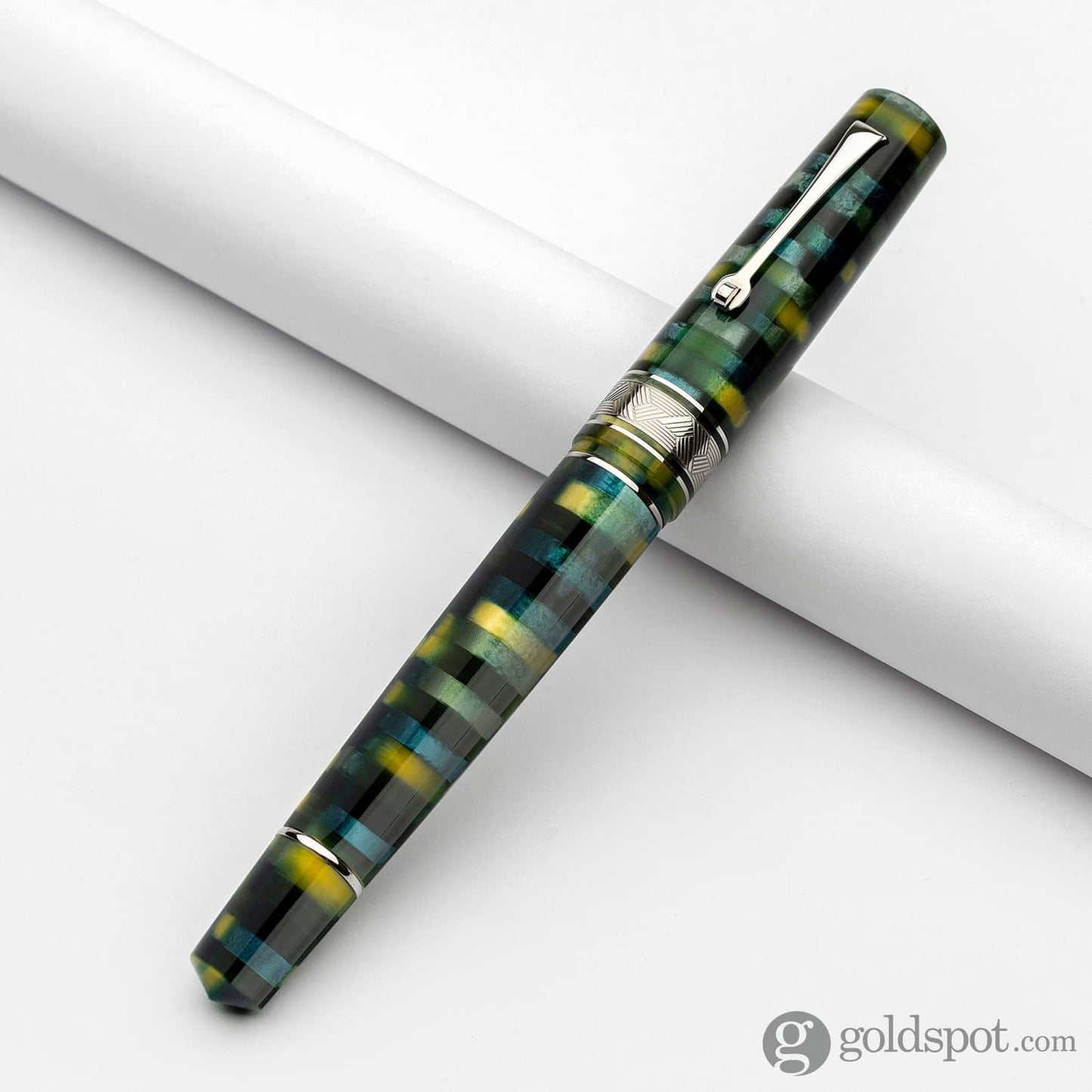 Leonardo Mosaico Fountain Pen in Baobab Fountain Pen