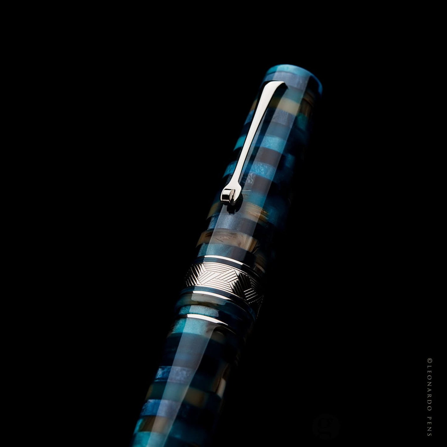 Leonardo Mosaico Fountain Pen in Hawaii 14kt Gold Nib Fountain Pen