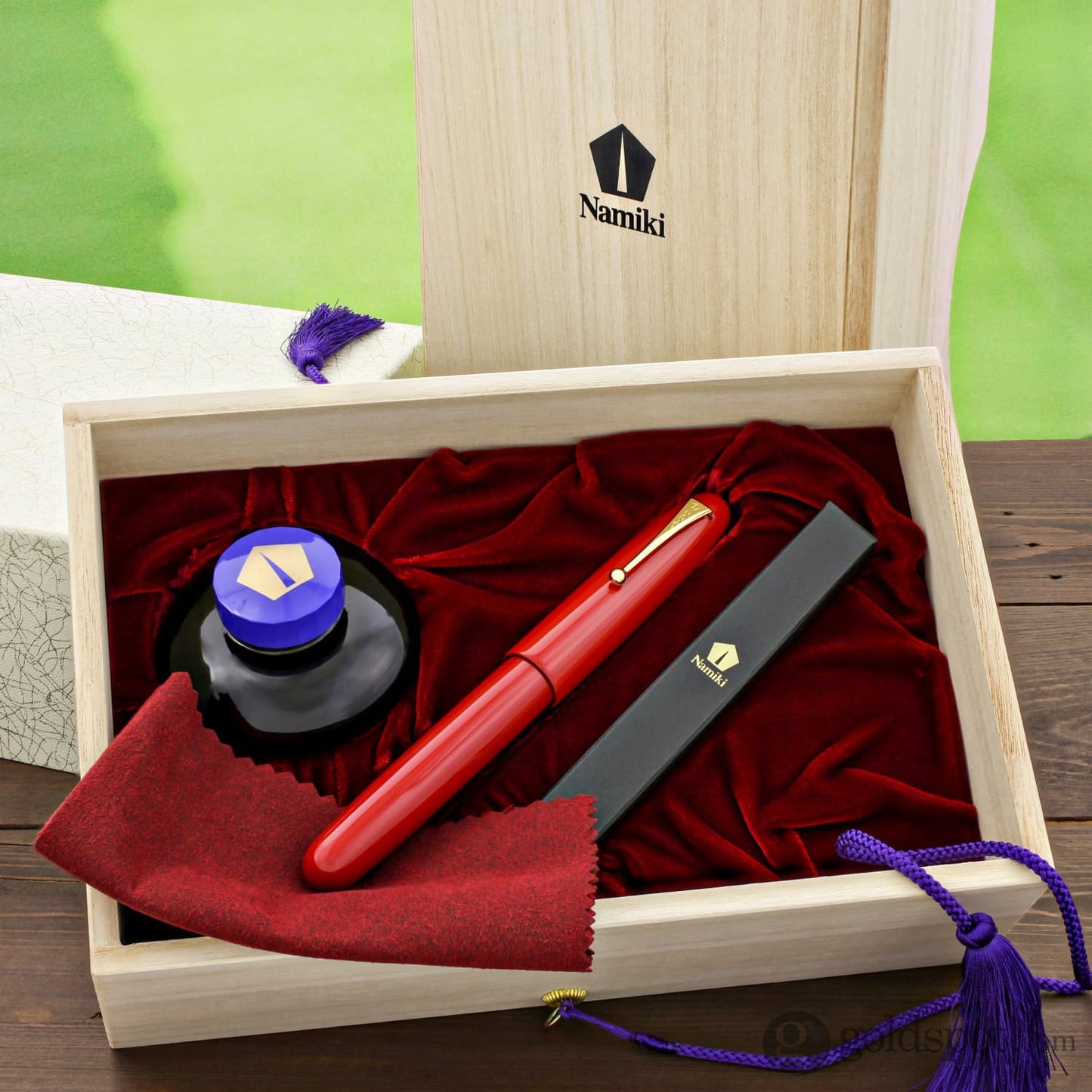 Namiki Emperor Fountain Pen in Vermilion Urushi Red - 18K Gold Fountain Pen