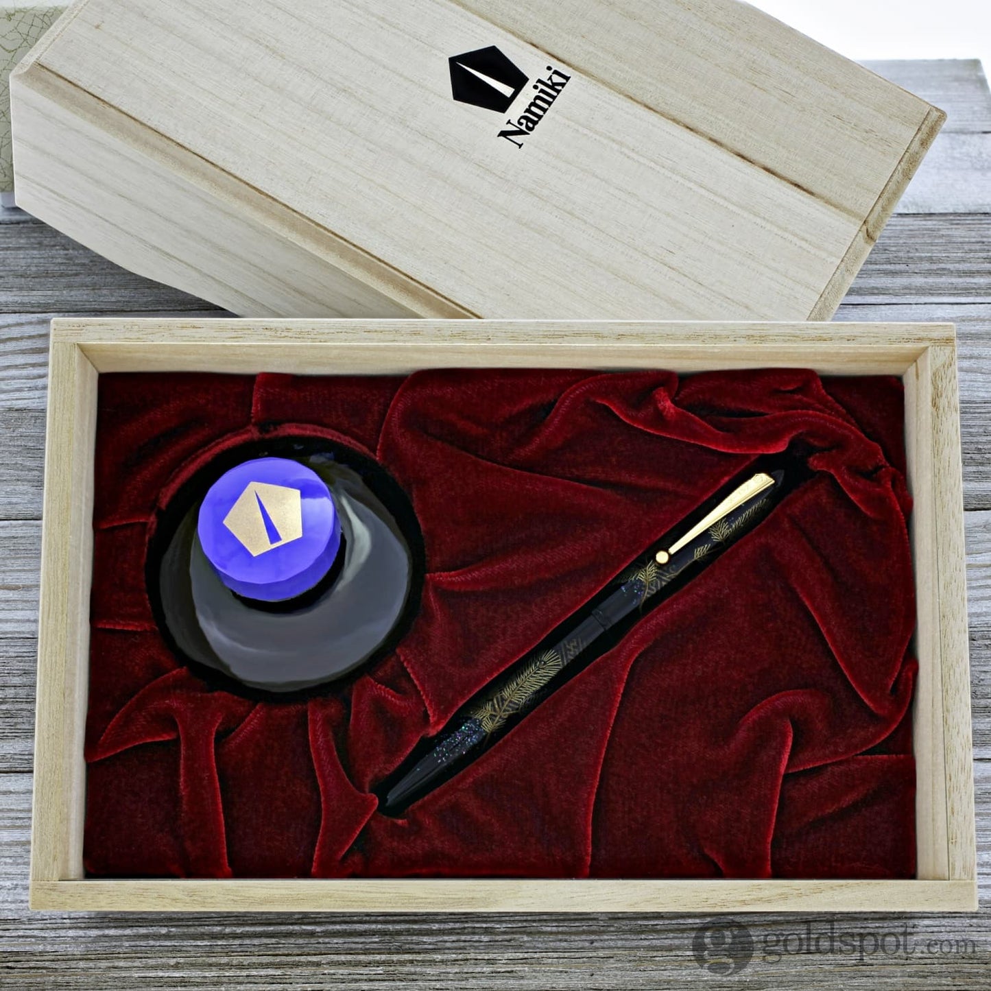 Namiki Yukari Collection Fountain Pen in Pine Needle - 18K Gold Fountain Pen