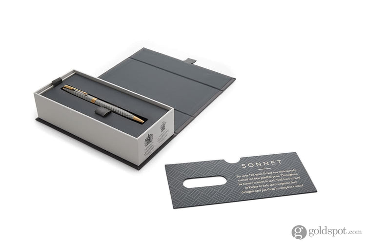 Parker Sonnet Prestige Ballpoint Pen in Silver with Ciselé Pattern Ballpoint Pen