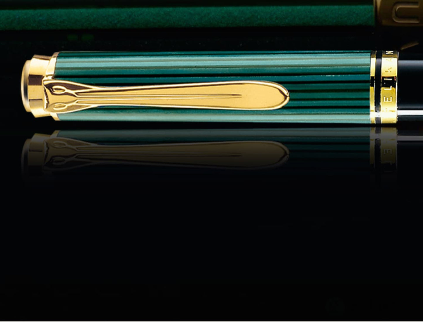 Pelikan Souveran D600 Mechanical Pencil in Black & Green with Gold Trim - 0.7mm Mechanical Pencil