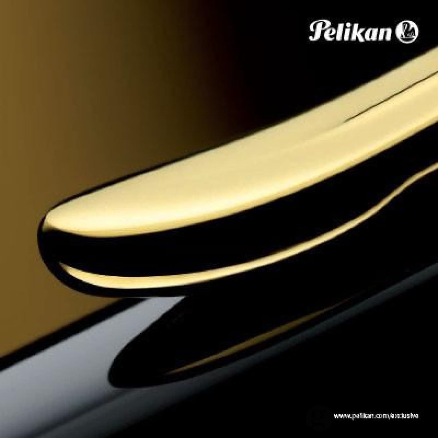 Pelikan Souveran K600 Ballpoint Pen in Black with Gold Trim Misc