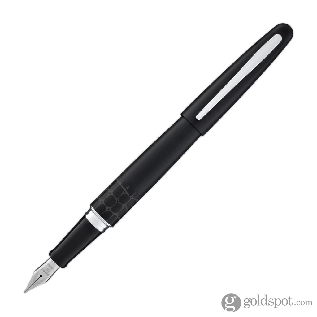 Pilot Metropolitan Animal Fountain Pen in Crocodile (Matte Black) Fine Fountain Pen