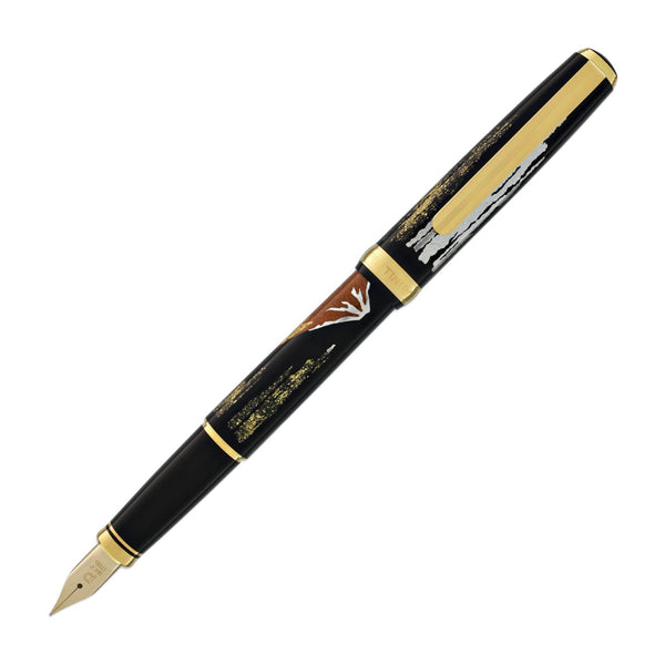 Platinum Classic Maki-e Fountain Pen with Mt. Fuji Design - 18K Gold Fountain Pen