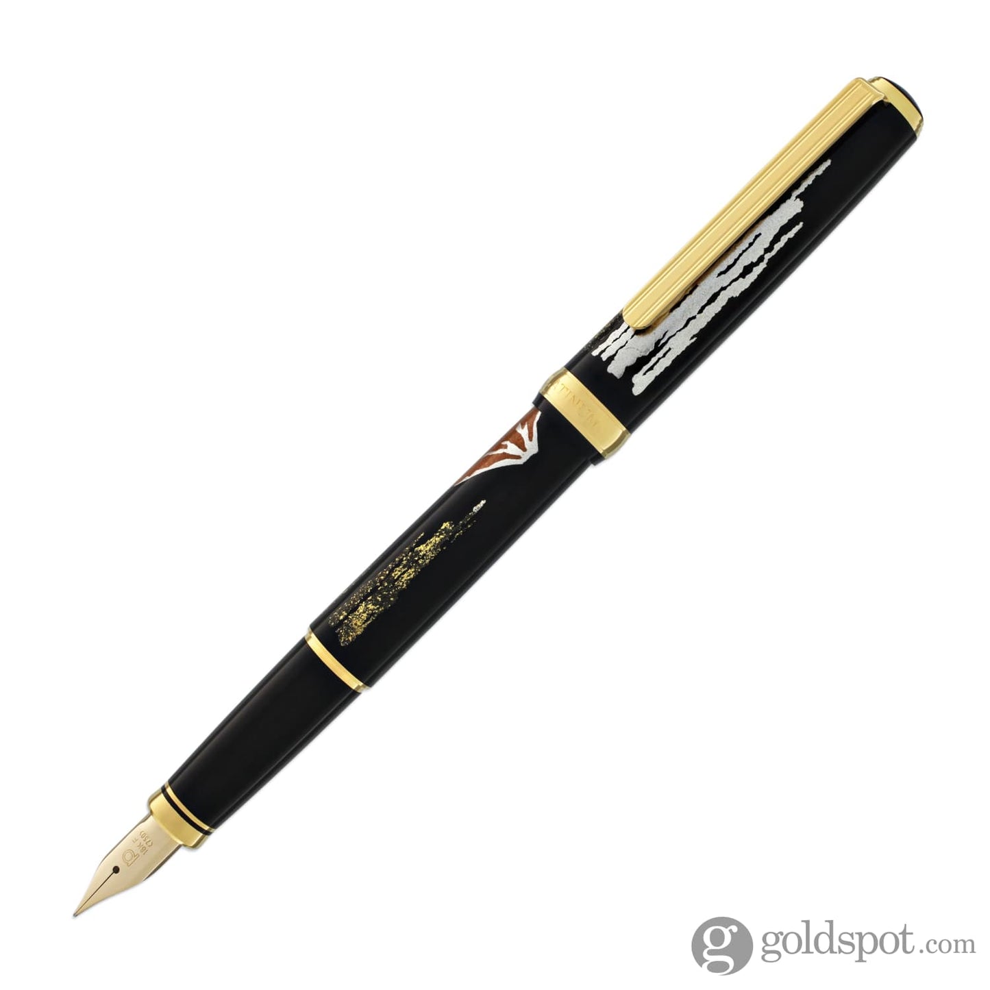 Platinum Classic Maki-e Fountain Pen with Mt. Fuji Design - 18K Gold Fountain Pen