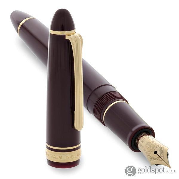 Sailor 1911 Large Lefty Fountain Pen in Maroon with Gold Trim - 21K Gold Fountain Pen