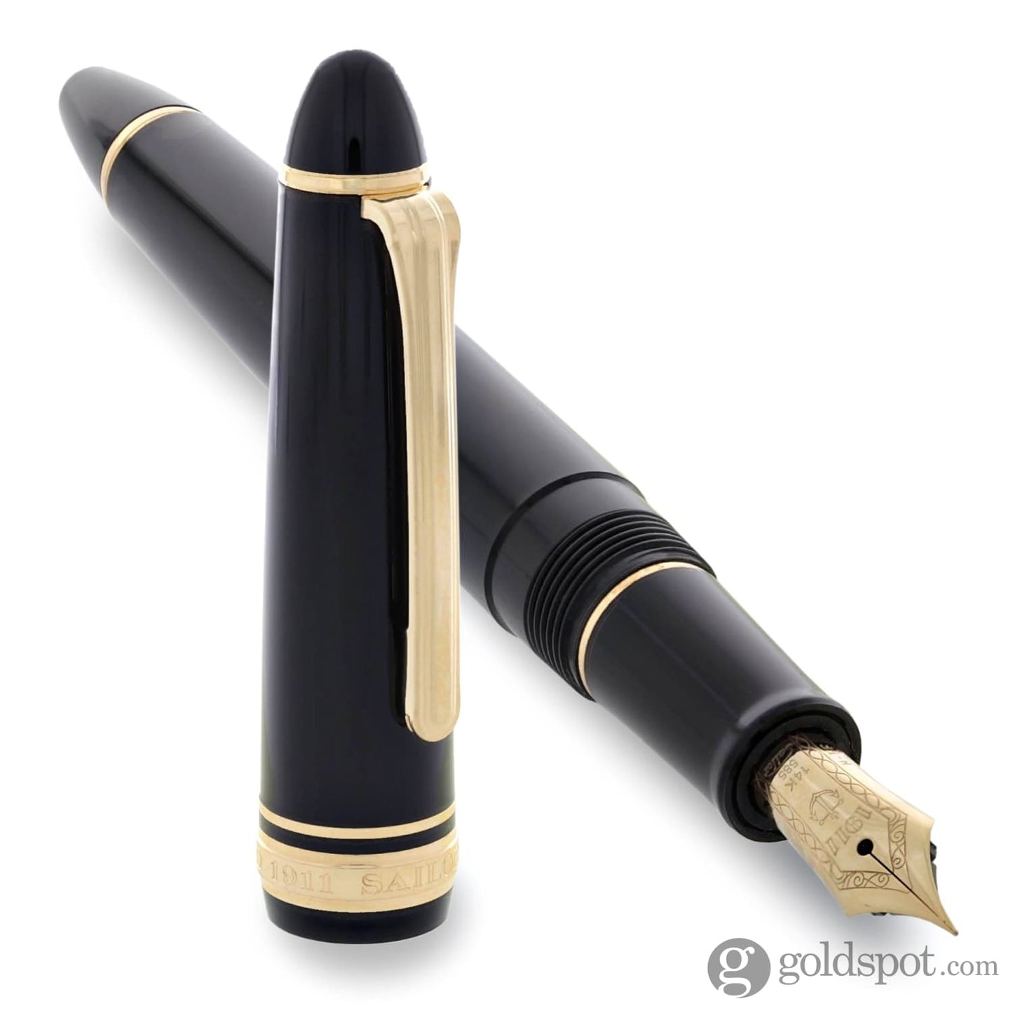 Sailor 1911 Standard Fountain Pen in Black with Gold Trim - 14K Gold Fountain Pen