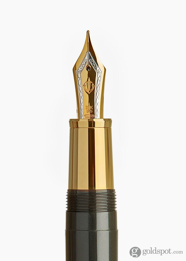 Sailor Pro Gear Regular Checkmate Fountain Pen in Knight to E4 - 21kt Gold Fountain Pen